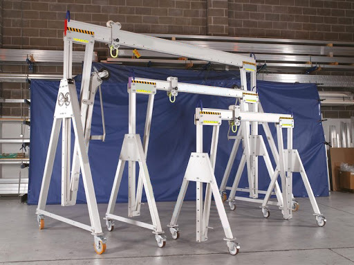 Aluminum adjustable height gantry